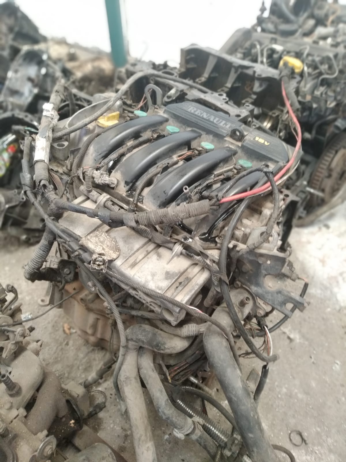 Megane çıkma yedek parça_MEGANE 2 1.6 16V MOTOR KOMPLE.jpeg